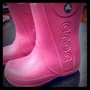 Pink crocs rain boots
